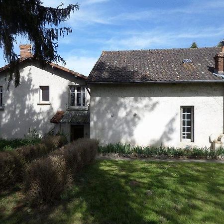 L'esquilon Chambre d'hôte Acomodação com café da manhã Thiat Exterior foto